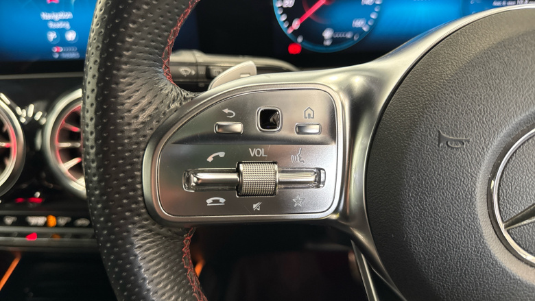 Mercedes-Benz GLB 200 AMG Line Premium 5dr 7G-Tronic Petrol Estate